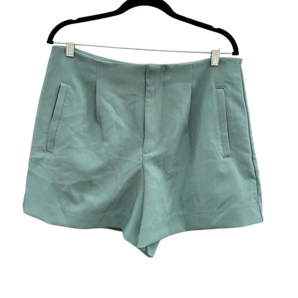 a new day Women's Pleated Stretch High Waist Shorts in Olive Green Size 12